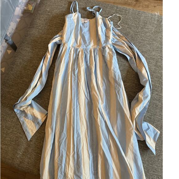 Summersalt Dresses & Skirts - Summersalt Striped Smocked Dress – XS, Blue/White, Bow Back, Coastal Vibes